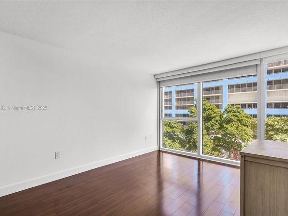 2101 Brickell Ave 306, Miami FL 33129