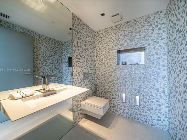 17121 Collins Ave 4208, Sunny Isles Beach FL 33160