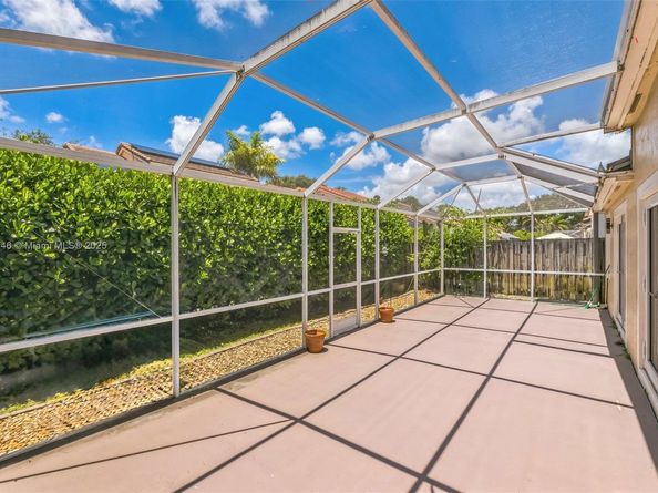 10202 Caracas St, Cooper City FL 33026