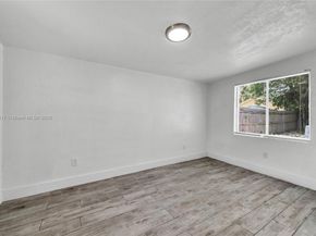 16200 NE 3rd Ave, Miami FL 33162