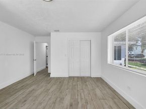 16200 NE 3rd Ave, Miami FL 33162