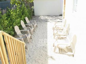 1274 SW 5 St, Miami FL 33135