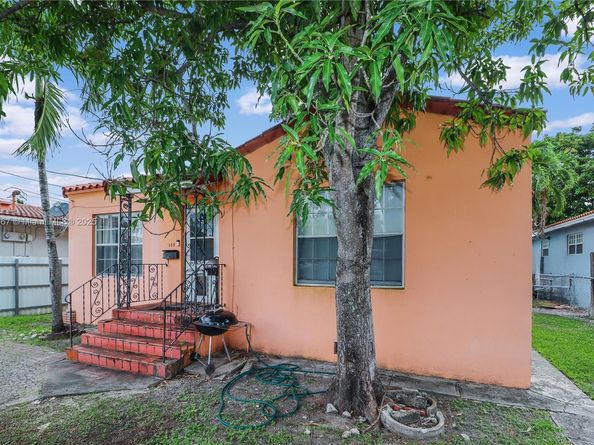 333 SW 30th Ave, Miami FL 33135