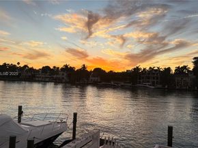 5700 Collins Ave 11B, Miami Beach FL 33140