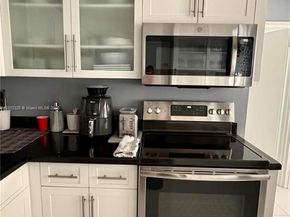 5700 Collins Ave 11B, Miami Beach FL 33140