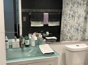 5700 Collins Ave 11B, Miami Beach FL 33140