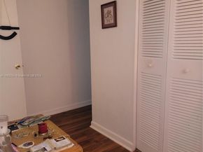 671 NE 195 St 122E, Miami FL 33179