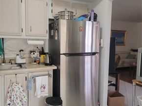 671 NE 195 St 122E, Miami FL 33179