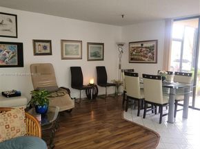 671 NE 195 St 122E, Miami FL 33179