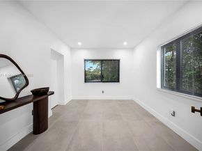 5250 NW 4th St, Miami FL 33126