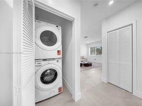 5250 NW 4th St, Miami FL 33126