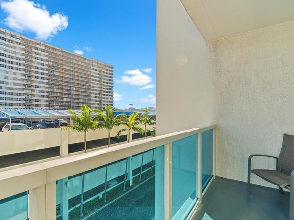1945 S Ocean Dr 404, Hallandale Beach FL 33009