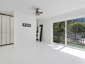 517 NE 38th St 9, Miami FL 33137