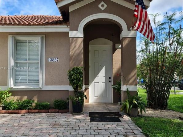 13827 SW 274th Ter, Homestead FL 33032