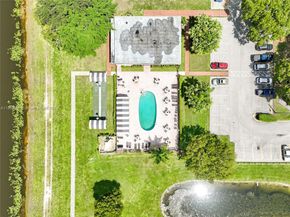 9021 Sunrise Lakes Blvd 211, Sunrise FL 33322