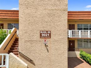 9021 Sunrise Lakes Blvd 211, Sunrise FL 33322