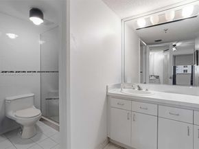 1623 Collins Ave 812, Miami Beach FL 33139