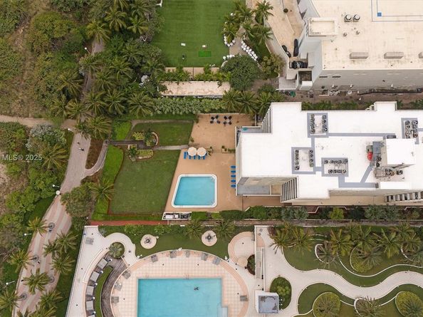 1623 Collins Ave 812, Miami Beach FL 33139