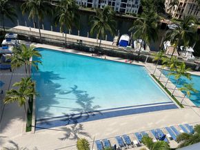2950 NE 188th St 444, Aventura FL 33180