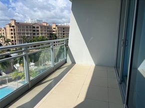 2950 NE 188th St 444, Aventura FL 33180