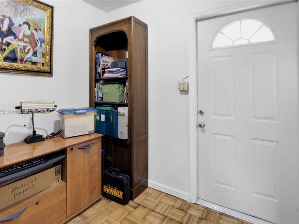 2631 Wilson, Hollywood FL 33020