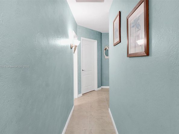 2631 Wilson, Hollywood FL 33020