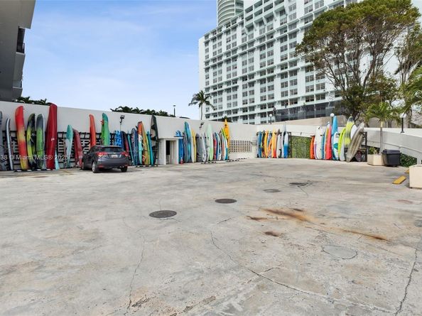 1901 Brickell Ave B1408, Miami FL 33129