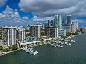 1901 Brickell Ave B1408, Miami FL 33129