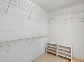 1901 Brickell Ave B1408, Miami FL 33129