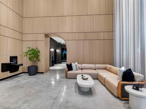 121 NE 5th St 710, Miami FL 33132