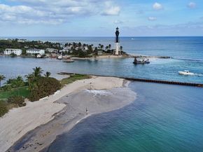 2500 Bay Dr PH, Pompano Beach FL 33062