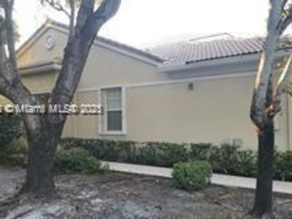 3112 Enclave Way, Lauderhill FL 33319