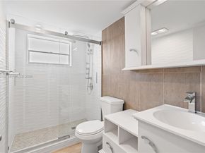 4800 Hillcrest Ln 408, Hollywood FL 33021