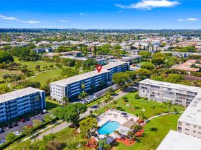 4800 Hillcrest Ln 408, Hollywood FL 33021