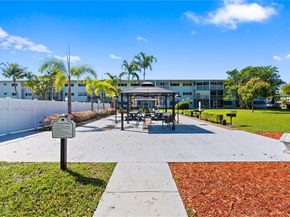 4800 Hillcrest Ln 408, Hollywood FL 33021