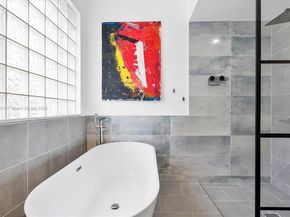 1572 NW 135th Ave, Pembroke Pines FL 33028