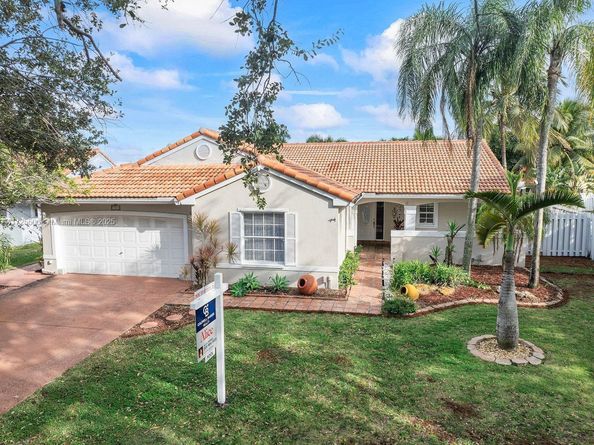 1921 SW 129th Ter, Miramar FL 33027