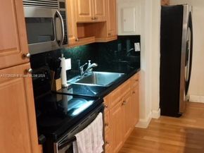 900 Bay Dr 513, Miami Beach FL 33141