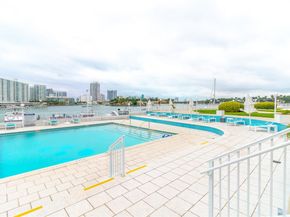 900 Bay Dr 513, Miami Beach FL 33141
