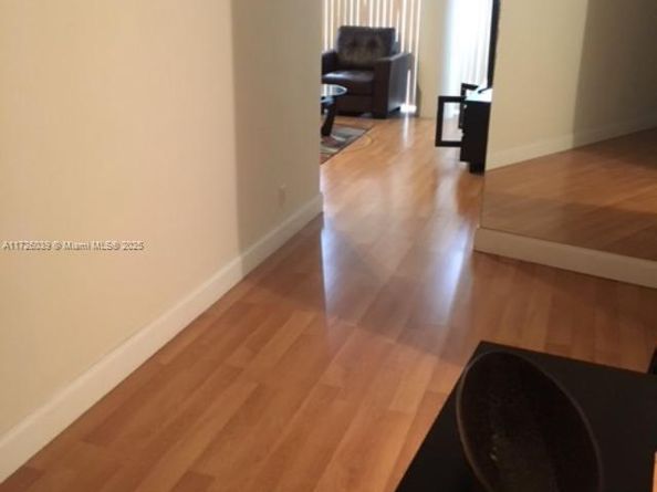 900 Bay Dr 513, Miami Beach FL 33141