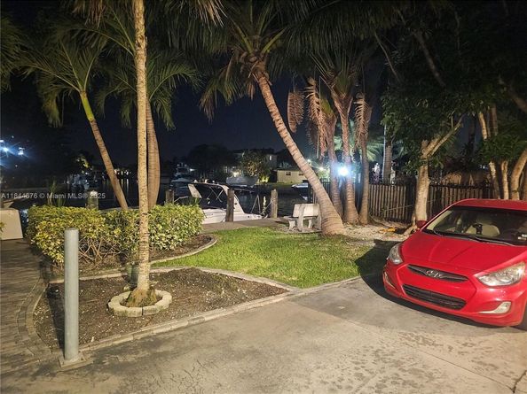 2620 NE 135th St 431, North Miami FL 33181