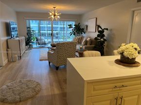 3050 NE 48th St 205, Fort Lauderdale FL 33308