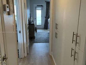 3050 NE 48th St 205, Fort Lauderdale FL 33308