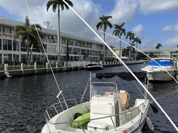 3050 NE 48th St 205, Fort Lauderdale FL 33308