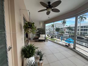 3050 NE 48th St 205, Fort Lauderdale FL 33308