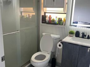 17878 N Bay Rd 507, Sunny Isles Beach FL 33160