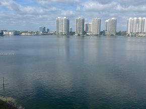 17878 N Bay Rd 507, Sunny Isles Beach FL 33160