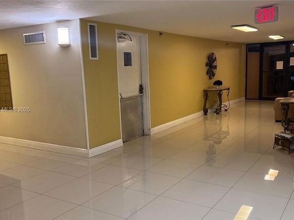 17878 N Bay Rd 507, Sunny Isles Beach FL 33160