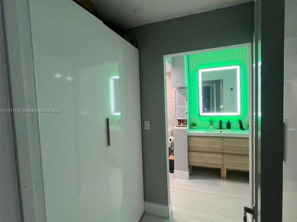 17878 N Bay Rd 507, Sunny Isles Beach FL 33160