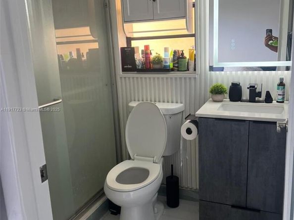 17878 N Bay Rd 507, Sunny Isles Beach FL 33160